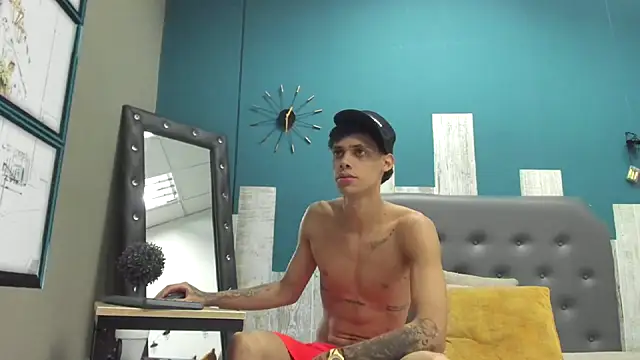 Ian1  online show from November 8, 2025, 12:27 pm