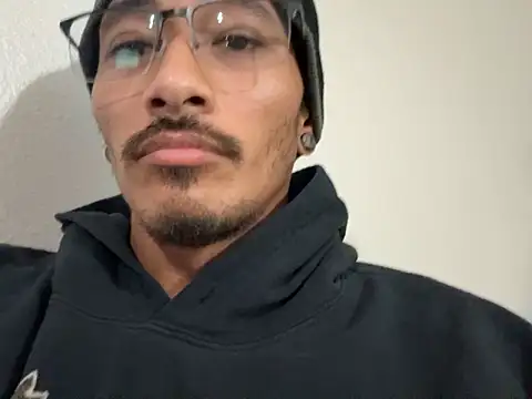 tanjir020 online show from November 24, 2025, 1:27 am