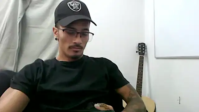 tanjir020 online show from March 24, 2026, 5:12 am