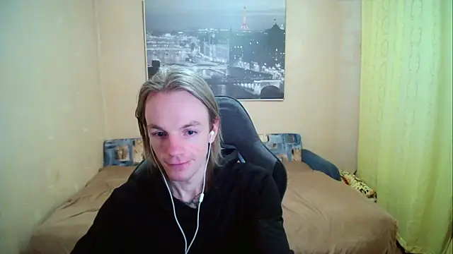 Snapshot of AdamDickens chatting on September 25, 2025, 8:12 pm AdamDickens online show from September 25, 2025, 8:12 pm