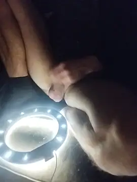 Snapshot of peepformance chatting on December 16, 2025, 9:09 pm peepformance online show from December 16, 2025, 9:09 pm