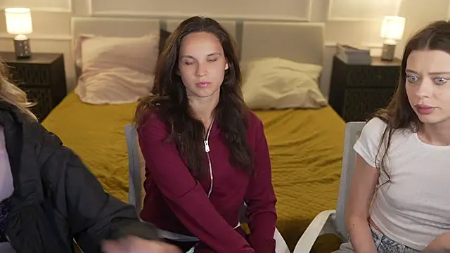 Regina Sweet054 online show from September 24, 2025, 2:31 pm