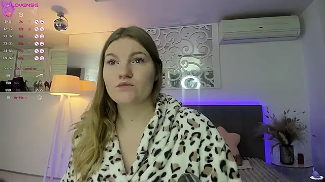 AshleyJoness online show from November 19, 2025, 6:02 am