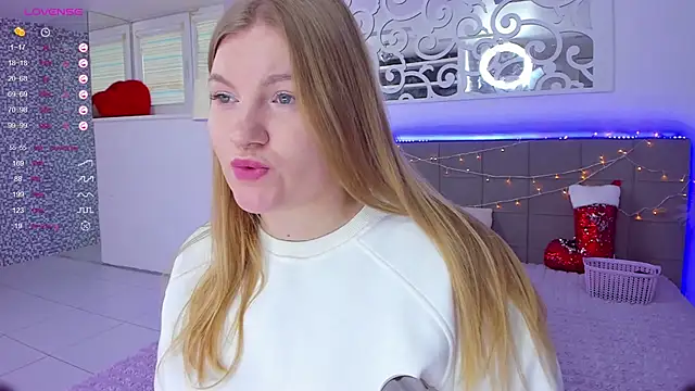 AshleyJoness online show from December 16, 2025, 6:18 am