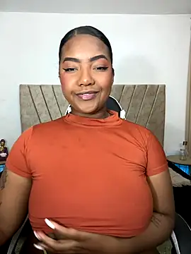 Snapshot of Naomisweett1 chatting on September 17, 2025, 10:39 am Naomisweett1 online show from September 17, 2025, 10:39 am