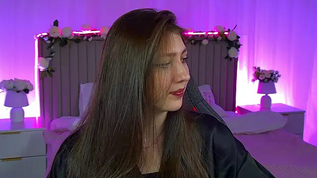 Snapshot of Mary_Miiller chatting on January 6, 2026, 8:07 am Mary Miiller online show from January 6, 2026, 8:07 am