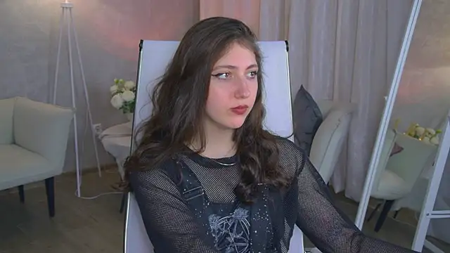 Snapshot of Mary_Miiller chatting on February 11, 2026, 9:25 am Mary Miiller online show from February 11, 2026, 9:25 am