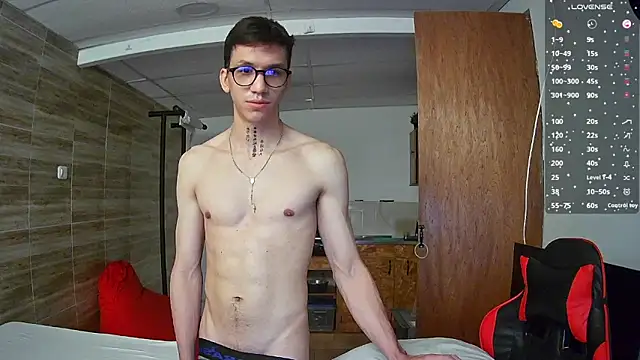 angelicious  online show from September 12, 2025, 11:32 am