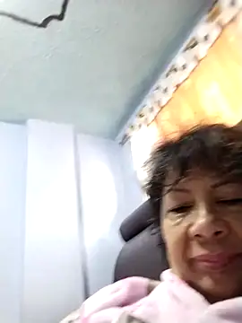 OliviaMorris1 online show from December 4, 2025, 2:04 pm