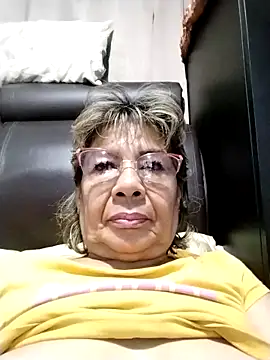 Snapshot of OliviaMorris1 chatting on May 12, 2026, 11:13 pm OliviaMorris1 online show from May 12, 2026, 11:13 pm