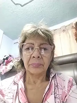 Snapshot of OliviaMorris1 chatting on May 22, 2026, 11:27 am OliviaMorris1 online show from May 22, 2026, 11:27 am