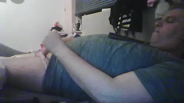 Snapshot of JasperGeil chatting on February 10, 2026, 10:47 pm JasperGeil online show from February 10, 2026, 10:47 pm