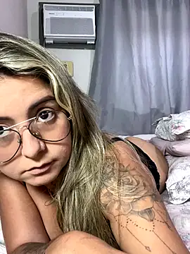 Snapshot of sophiemonroevip chatting on November 26, 2025, 12:17 pm sophiemonroevip online show from November 26, 2025, 12:17 pm