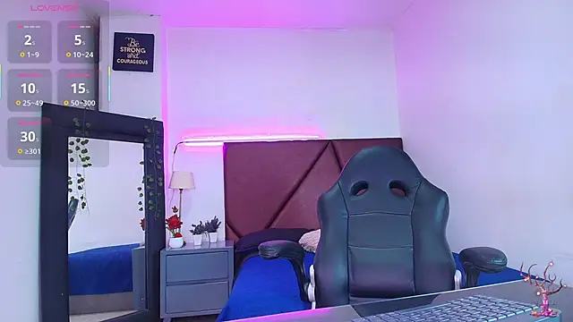 Snapshot of Lucass_love chatting on October 25, 2025, 4:46 pm Lucass love online show from October 25, 2025, 4:46 pm