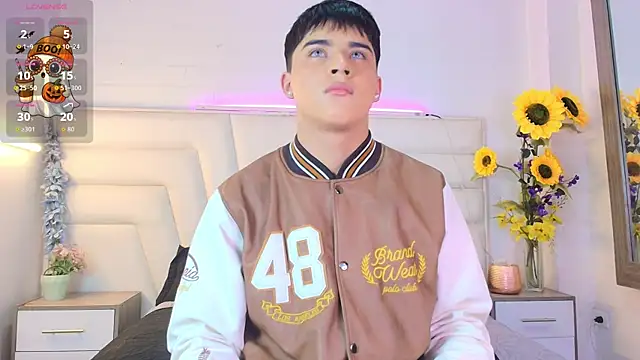 Snapshot of Lucass_love chatting on November 8, 2025, 4:07 pm Lucass love online show from November 8, 2025, 4:07 pm