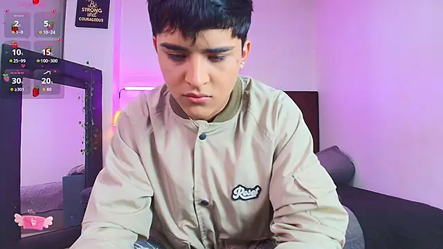 Snapshot of Lucass_love chatting on November 26, 2025, 4:19 pm Lucass love online show from November 26, 2025, 4:19 pm