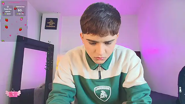 Snapshot of Lucass_love chatting on December 15, 2025, 1:26 pm Lucass love online show from December 15, 2025, 1:26 pm