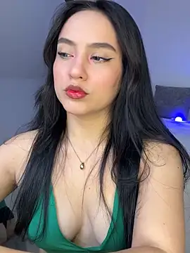 Snapshot of lunatorch chatting on November 5, 2025, 4:51 pm lunatorch online show from November 5, 2025, 4:51 pm