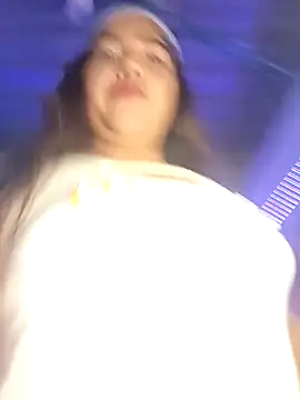 angelHeath13 online show from November 25, 2025, 10:32 pm