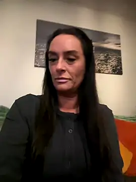 Islaymae gilf online show from October 12, 2025, 6:18 pm