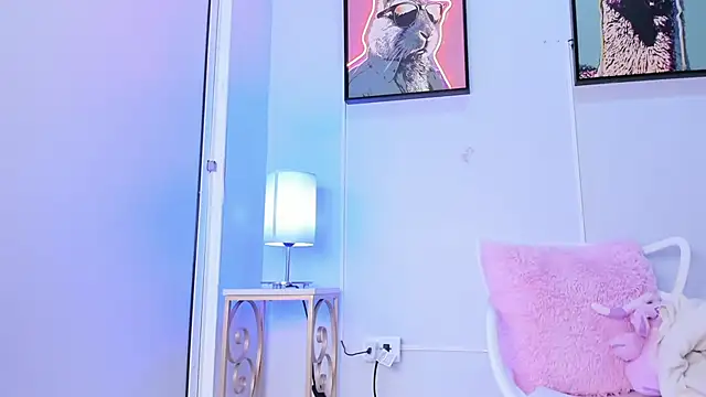 dulce fiore07 online show from April 8, 2026, 12:27 pm