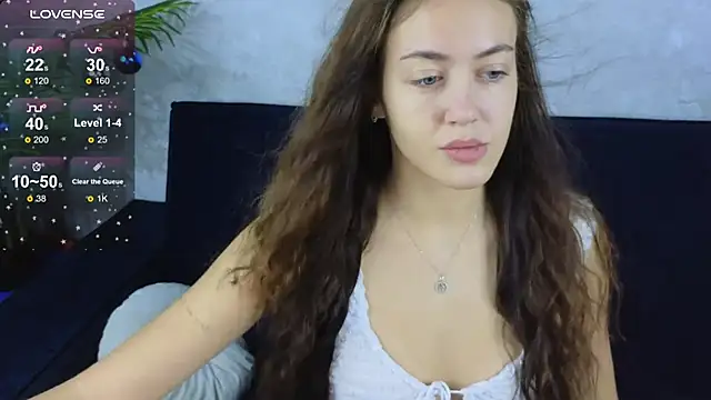 SaraMoren0 online show from December 19, 2025, 8:21 am