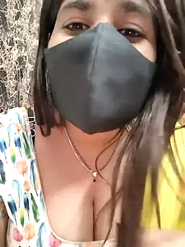 MISS RIYA14 online show from November 16, 2025, 5:51 pm