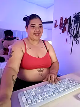 AndreaKinky online show from November 24, 2025, 8:14 am