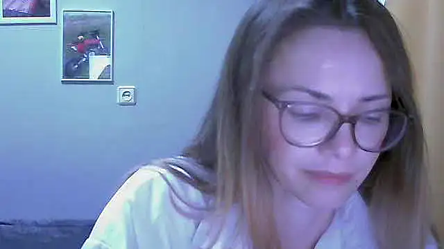 Snapshot of SEA_Dream chatting on November 11, 2025, 5:18 am SEA Dream online show from November 11, 2025, 5:18 am