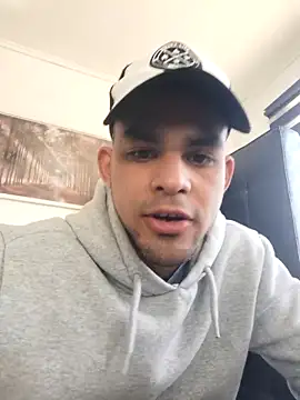 Snapshot of jhoi95 chatting on September 11, 2025, 6:52 pm jhoi95 online show from September 11, 2025, 6:52 pm