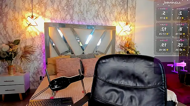 Snapshot of Aisha_poweer chatting on November 11, 2025, 2:22 am Aisha poweer online show from November 11, 2025, 2:22 am