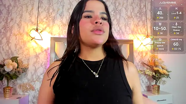 Snapshot of Aisha_poweer chatting on November 25, 2025, 2:11 am Aisha poweer online show from November 25, 2025, 2:11 am