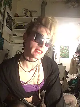 Sissy Cindy Whore online show from March 31, 2026, 10:43 pm