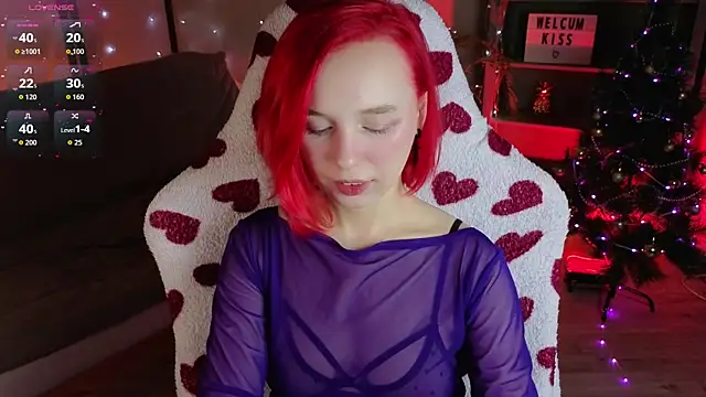 Snapshot of NaomiYoru chatting on December 20, 2025, 8:38 pm NaomiYoru online show from December 20, 2025, 8:38 pm