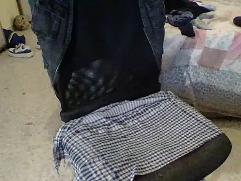 KalendaXL online show from November 10, 2025, 5:01 pm