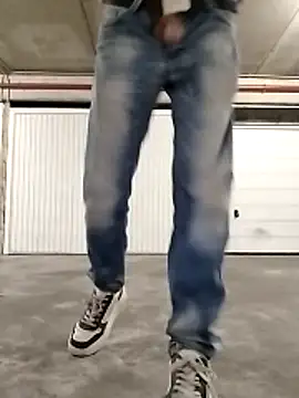 KalendaXL online show from March 21, 2026, 8:01 pm