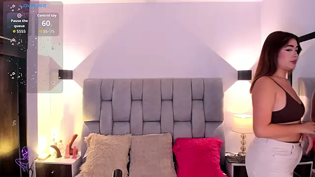 Snapshot of Mia_volkova chatting on October 26, 2025, 12:33 pm Mia volkova online show from October 26, 2025, 12:33 pm