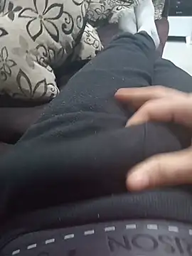 Snapshot of Alejandro260785 chatting on June 24, 2026, 2:05 pm Alejandro260785 online show from June 24, 2026, 2:05 pm
