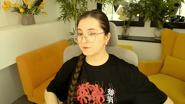 Snapshot of VirtuallVoyant chatting on November 7, 2025, 4:56 am VirtuallVoyant online show from November 7, 2025, 4:56 am