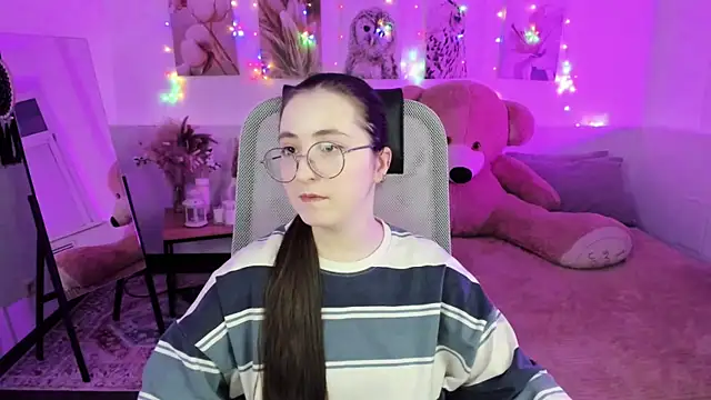 VirtuallVoyant online show from February 19, 2026, 1:45 am