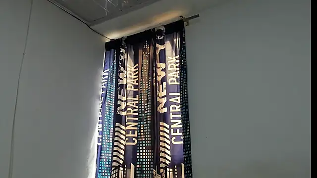 Snapshot of _Logan_Colton_ chatting on December 5, 2025, 4:03 pm Logan Colton online show from December 5, 2025, 4:03 pm