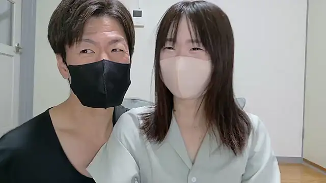 Snapshot of Miku-ooo chatting on October 5, 2025, 3:05 am Miku-ooo online show from October 5, 2025, 3:05 am