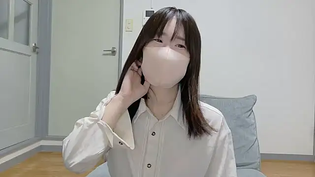 Snapshot of Miku-ooo chatting on October 14, 2025, 8:09 pm Miku-ooo online show from October 14, 2025, 8:09 pm