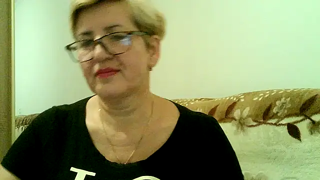 Dana4921 online show from November 8, 2025, 4:18 pm