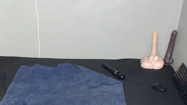 TrishahXo online show from February 24, 2026, 2:20 am