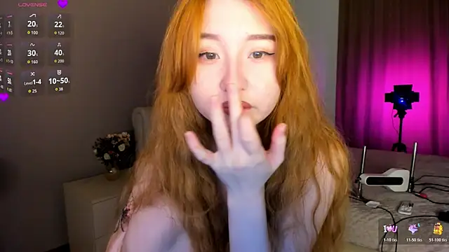 Clarity Yumi online show from November 2, 2025, 3:42 am