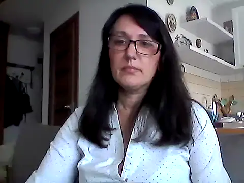 Elena48324 online show from May 19, 2026, 11:16 am