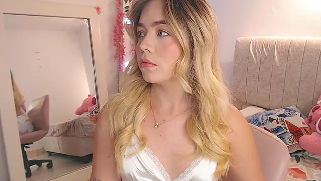  Tiffany1 online show from April 13, 2026, 11:10 pm