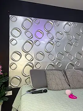 Snapshot of Skylar_Smith_ chatting on February 5, 2026, 11:48 am Skylar Smith online show from February 5, 2026, 11:48 am