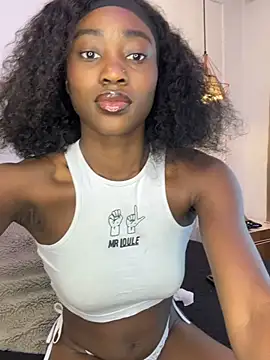 Snapshot of Skylar_Smith_ chatting on March 13, 2026, 12:45 pm Skylar Smith online show from March 13, 2026, 12:45 pm